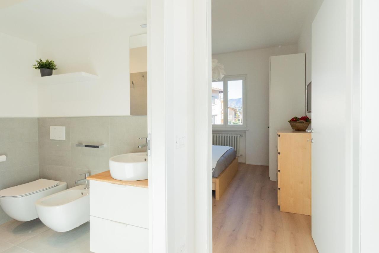 Lovely Corner In The Heart Of The Lake By Rent All Como Eksteriør bilde