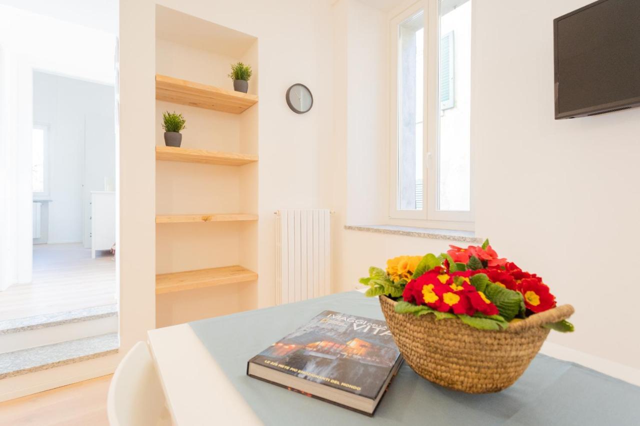 Lovely Corner In The Heart Of The Lake By Rent All Como Eksteriør bilde